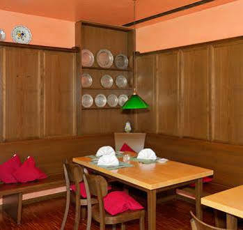 Hotel Oberschwaebischer Hof Schwendi Kültér fotó